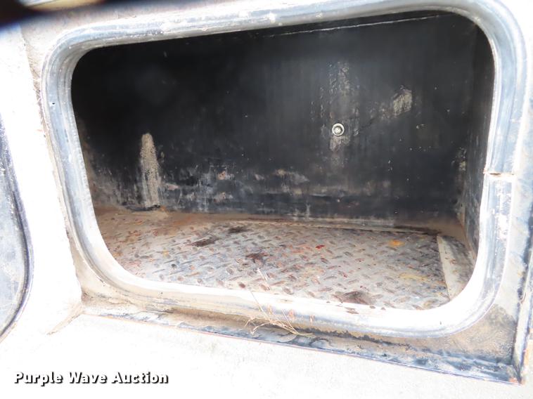 image for item L1491 2012 Ford F350 Super Duty XL SuperCab flatbed pickup truck