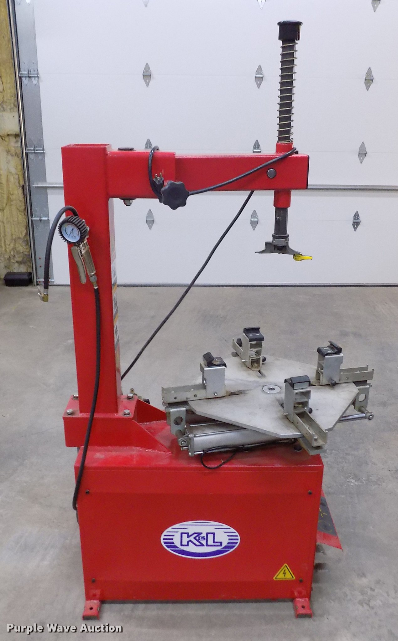 2016 K&L MC680 motorcycle tire changer in Montezuma, KS Item FH9157