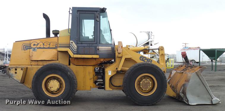image for item DD5992 1999 Case 621B wheel loader