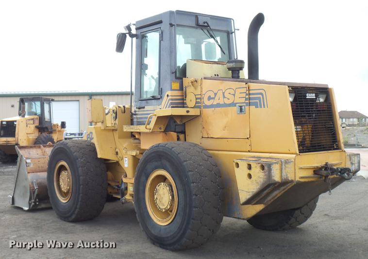 image for item DD5992 1999 Case 621B wheel loader