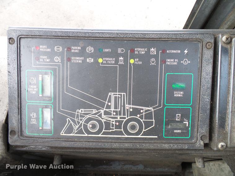 image for item DD5992 1999 Case 621B wheel loader