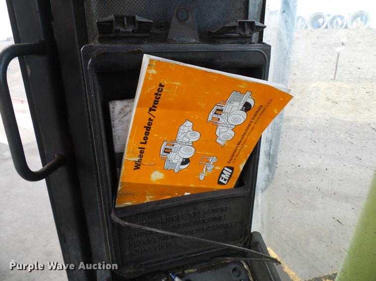 image for item DD5992 1999 Case 621B wheel loader