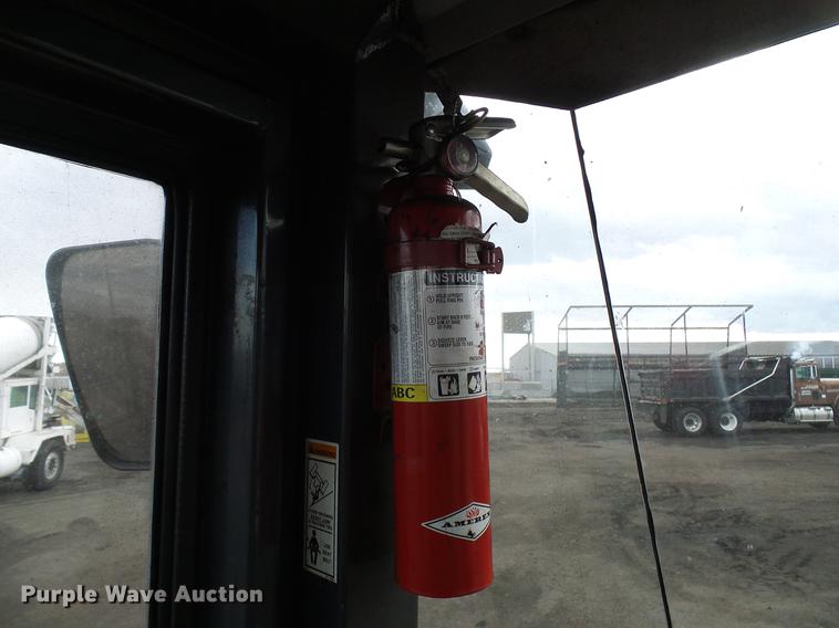 image for item DD5992 1999 Case 621B wheel loader