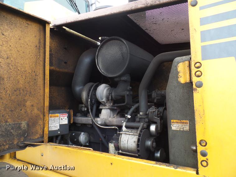 image for item DD5992 1999 Case 621B wheel loader