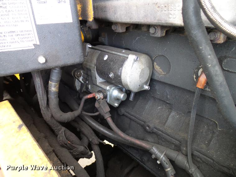 image for item DD5992 1999 Case 621B wheel loader