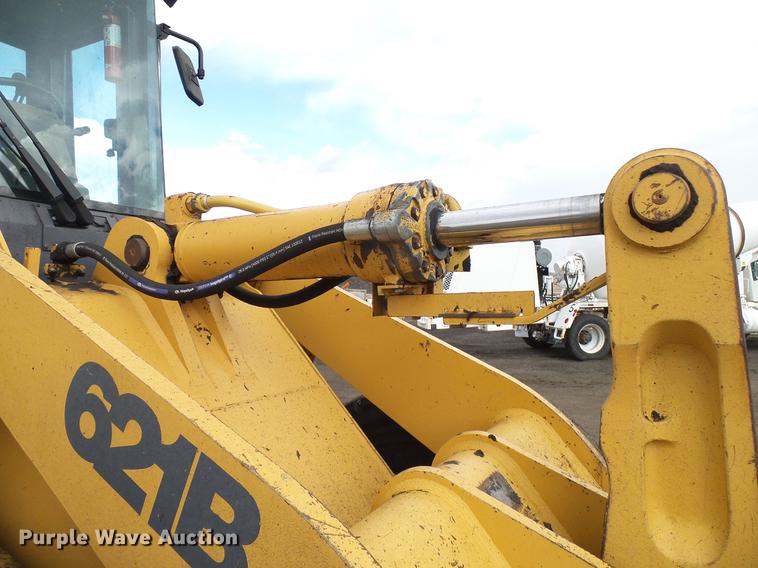 image for item DD5992 1999 Case 621B wheel loader