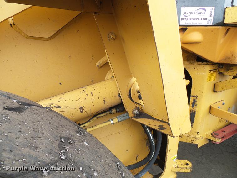 image for item DD5992 1999 Case 621B wheel loader
