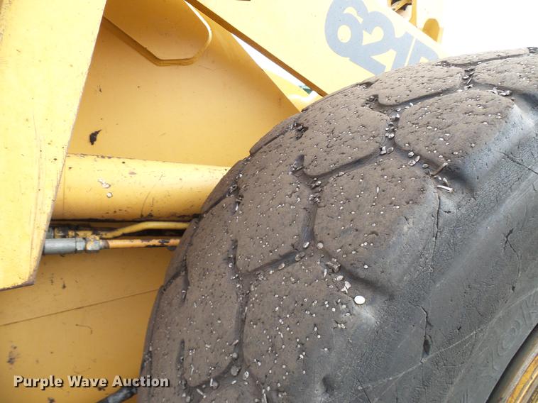 image for item DD5992 1999 Case 621B wheel loader