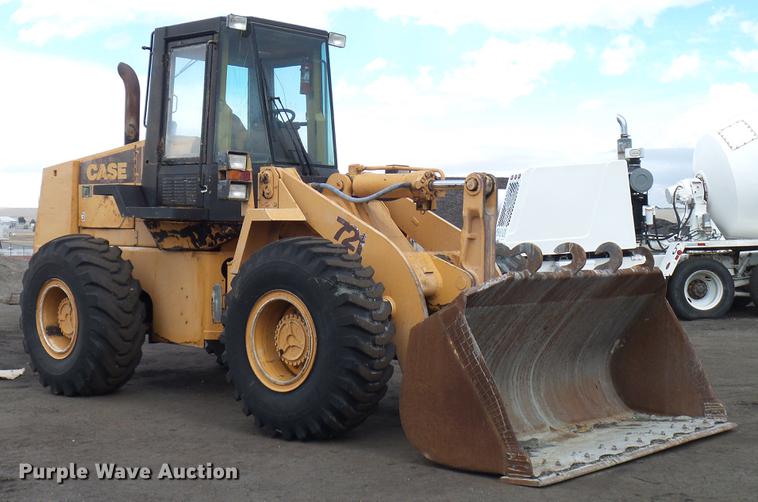 image for item DD5993 1992 Case 721 wheel loader