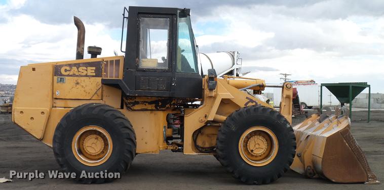 image for item DD5993 1992 Case 721 wheel loader
