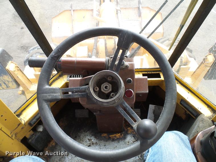 image for item DD5993 1992 Case 721 wheel loader