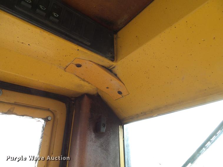 image for item DD5993 1992 Case 721 wheel loader