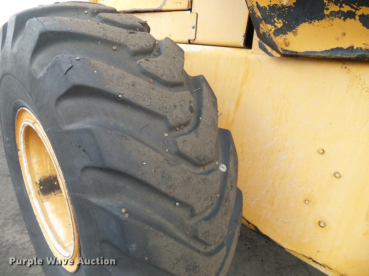 image for item DD5993 1992 Case 721 wheel loader