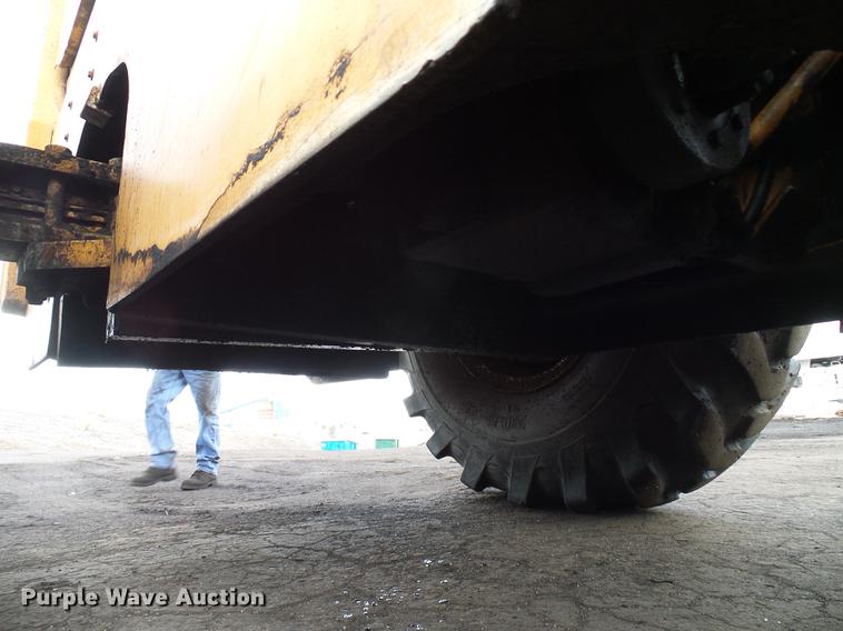 image for item DD5993 1992 Case 721 wheel loader