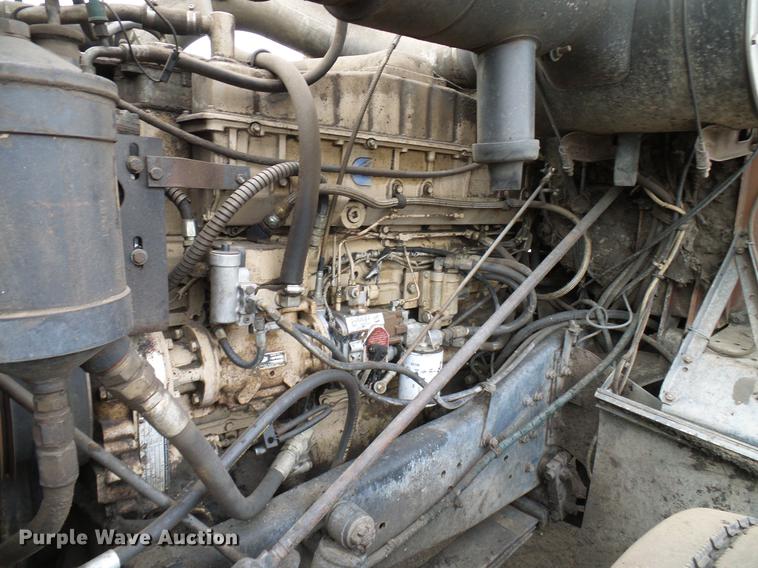 image for item DD5997 1984 International Transtar 4370 dump truck