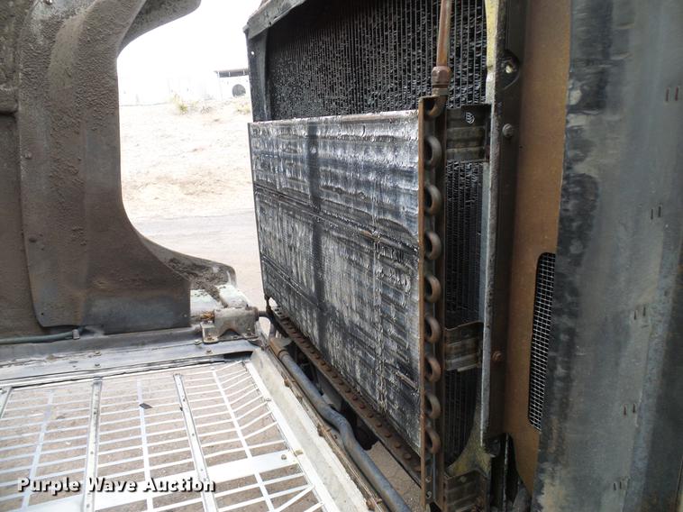 image for item DD5997 1984 International Transtar 4370 dump truck