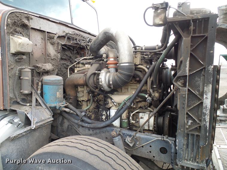 image for item DD5997 1984 International Transtar 4370 dump truck