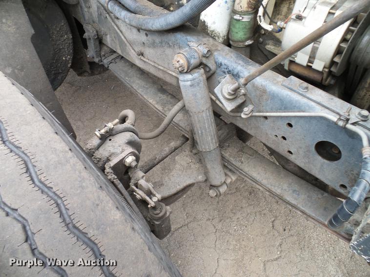 image for item DD5997 1984 International Transtar 4370 dump truck