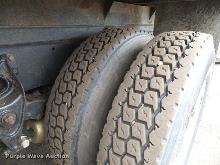 image for item DD5997 1984 International Transtar 4370 dump truck