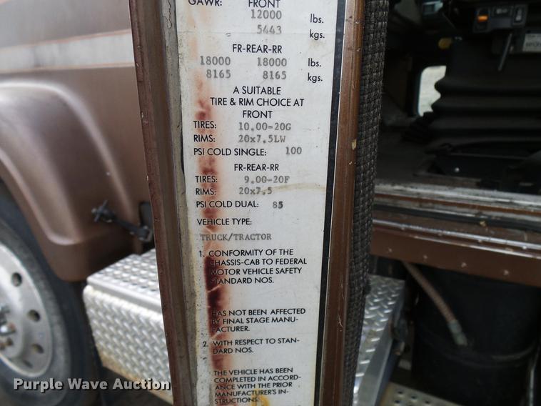 image for item DD5997 1984 International Transtar 4370 dump truck