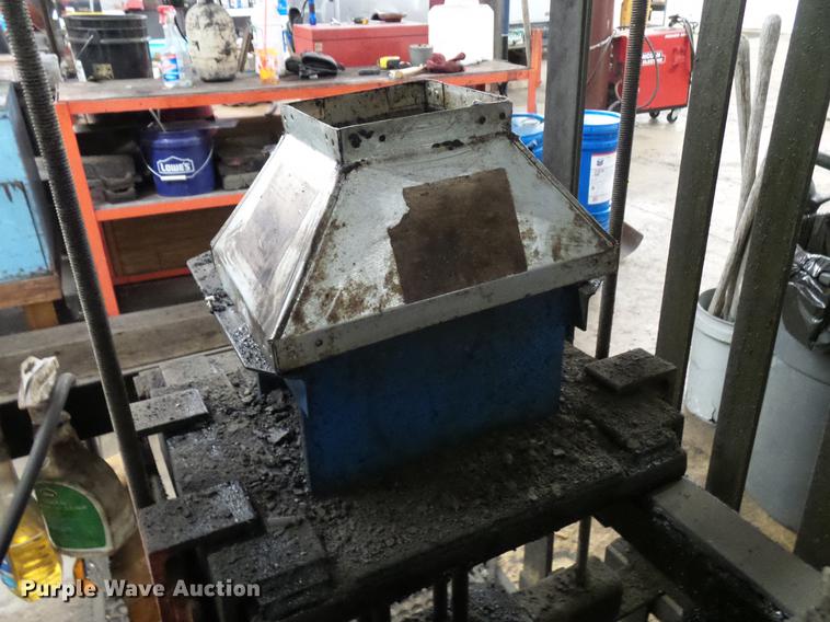 image for item EP9553 Baileigh air over hydraulic press