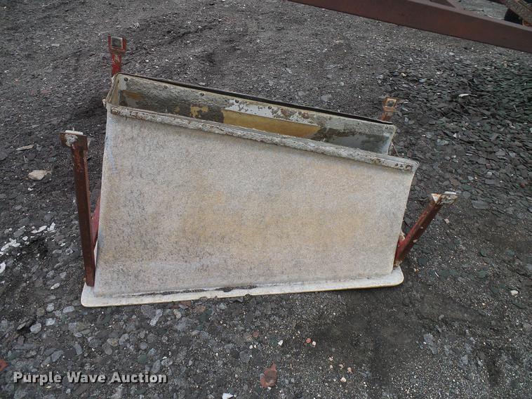 image for item EP9561 Clark L30156 concrete conveyor