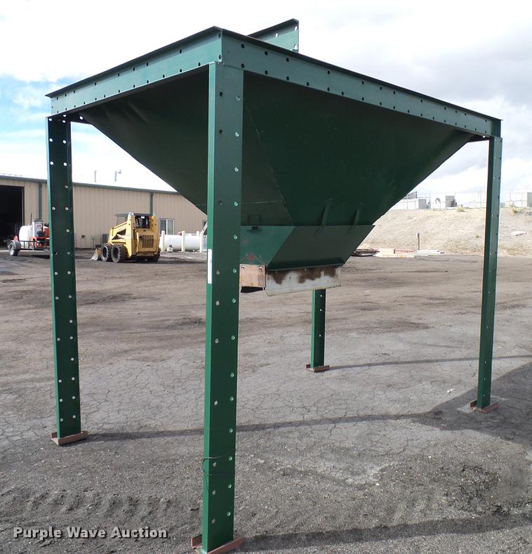 image for item EP9561 Clark L30156 concrete conveyor