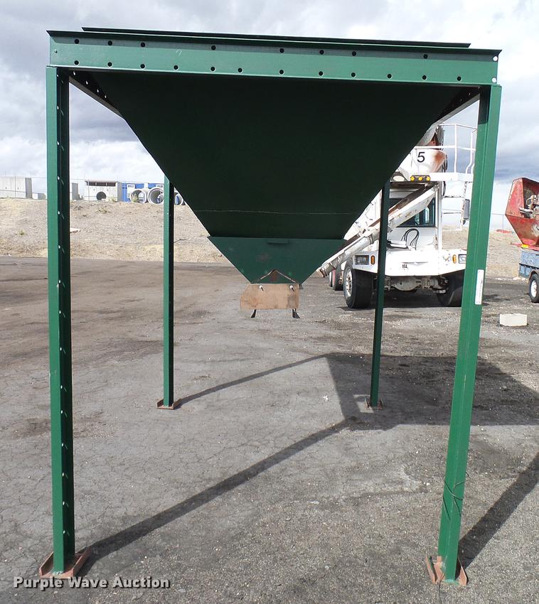 image for item EP9561 Clark L30156 concrete conveyor