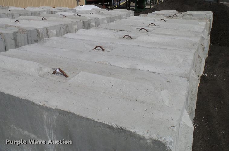 image for item EP9571 (20) 6' x 2' x 2' concrete blocks