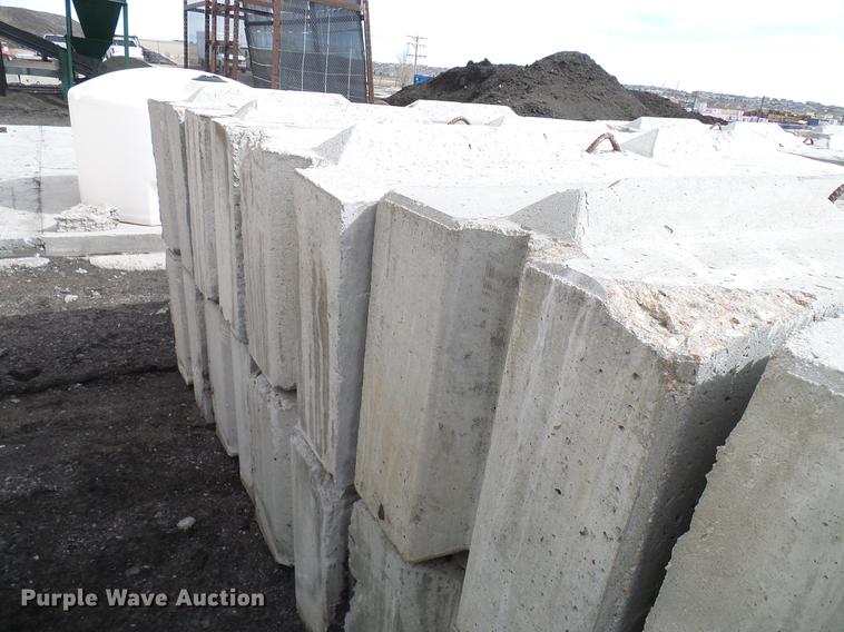 image for item EP9573 (20) 6' x 2' x 2' concrete blocks
