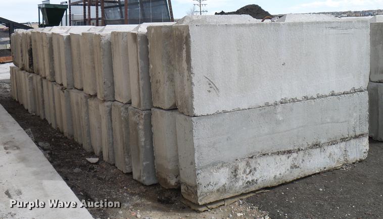 image for item EP9574 (20) 6' x 2' x 2' concrete blocks