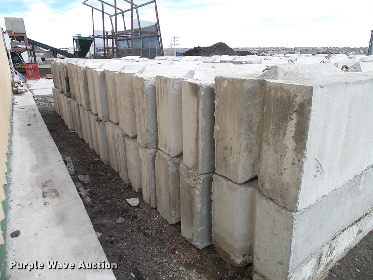 image for item EP9574 (20) 6' x 2' x 2' concrete blocks