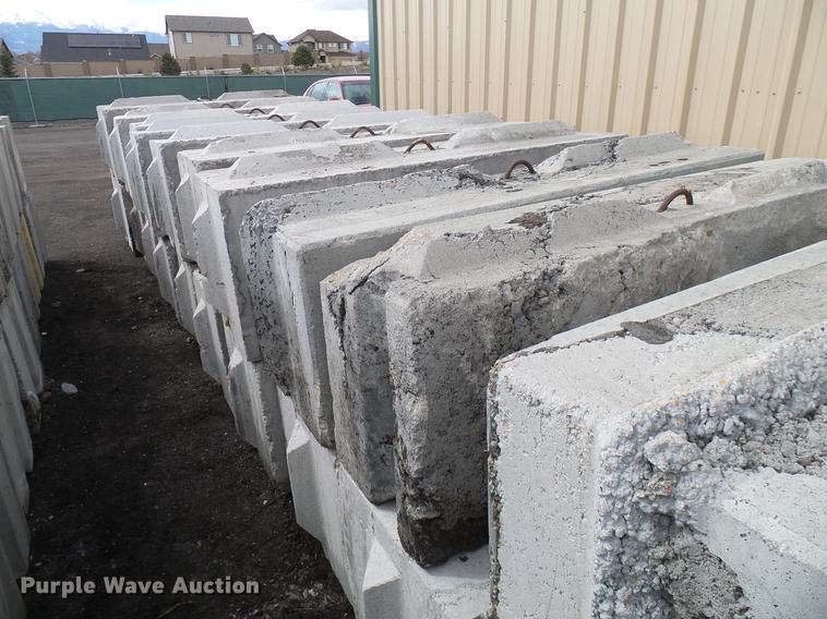 image for item EP9574 (20) 6' x 2' x 2' concrete blocks