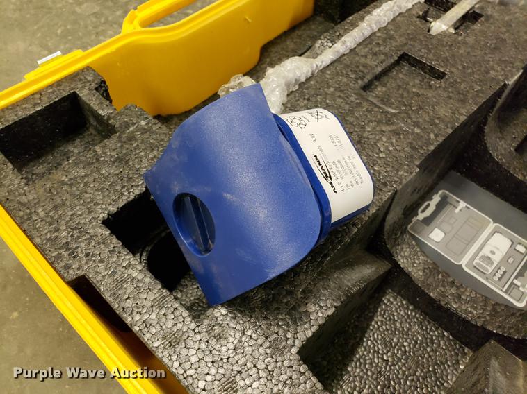 image for item AV9266 2014 Trimble DG711-5 pipe laser