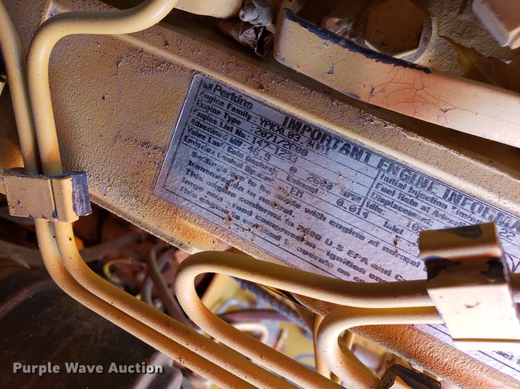 image for item AV9268 2001 Caterpillar 236 skid steer