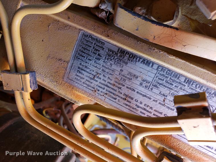 image for item AV9268 2001 Caterpillar 236 skid steer