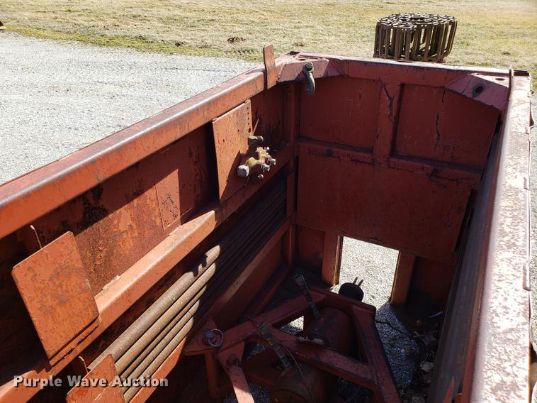 image for item AV9269 Ditch Witch P80 pipe pusher