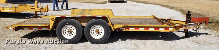 image for item AV9270 2010 Towmaster tilt deck equipment trailer