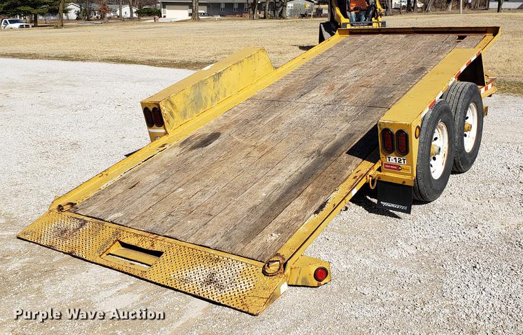 image for item AV9270 2010 Towmaster tilt deck equipment trailer