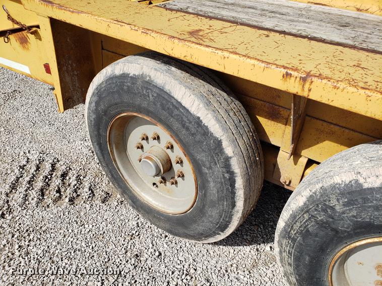 image for item AV9271 1993 Belshe utility trailer