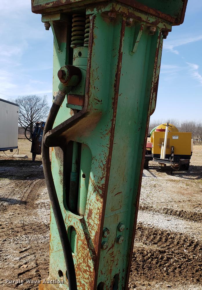 image for item AV9272 2004 Rockblaster 777 hammer