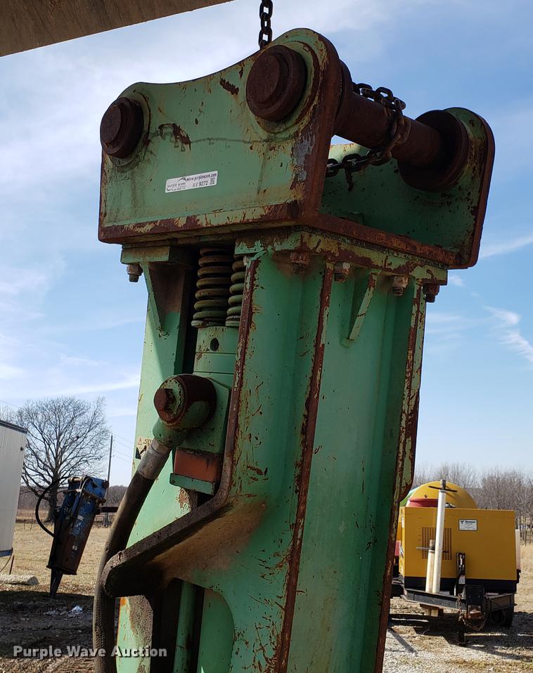 image for item AV9272 2004 Rockblaster 777 hammer