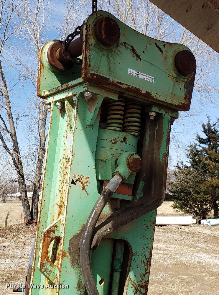 image for item AV9272 2004 Rockblaster 777 hammer