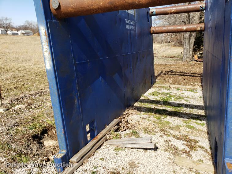 image for item AV9273 Vestek C4M-URSB-816FB trench box