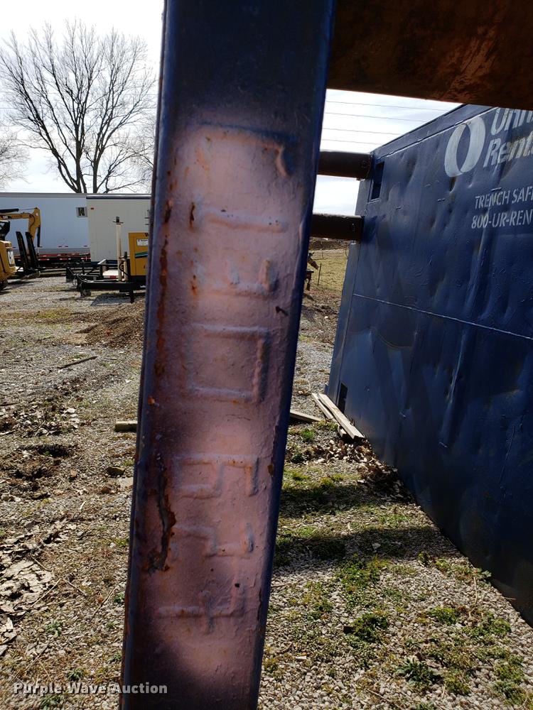 image for item AV9273 Vestek C4M-URSB-816FB trench box