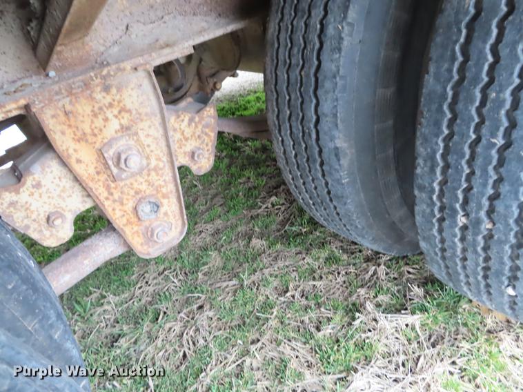 image for item B3707 1991 Trail King TK70HT462 drop deck equipment trailer