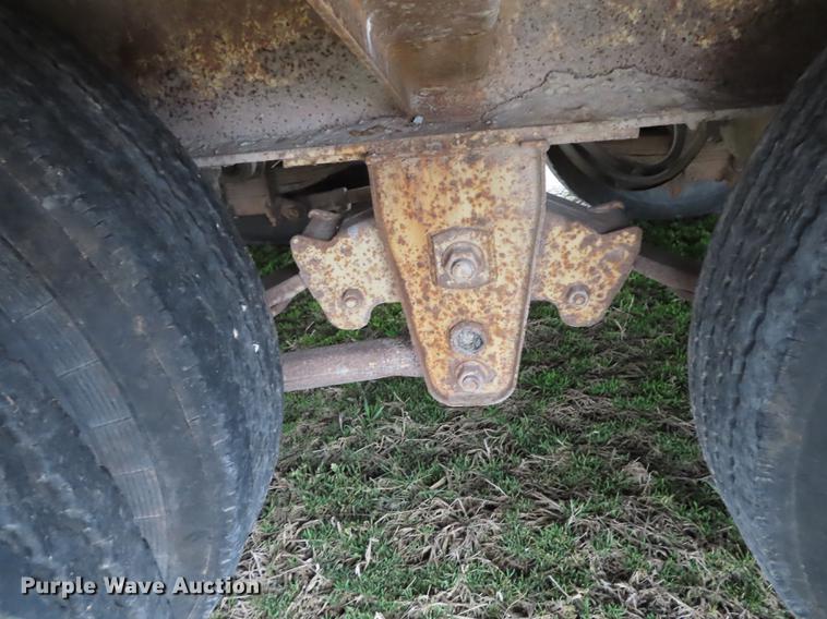 image for item B3707 1991 Trail King TK70HT462 drop deck equipment trailer