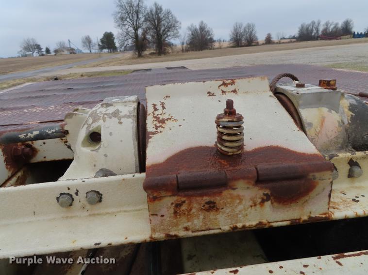 image for item B3707 1991 Trail King TK70HT462 drop deck equipment trailer