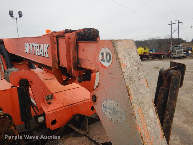 image for item BE9254 2006 SkyTrak 10042 telehandler