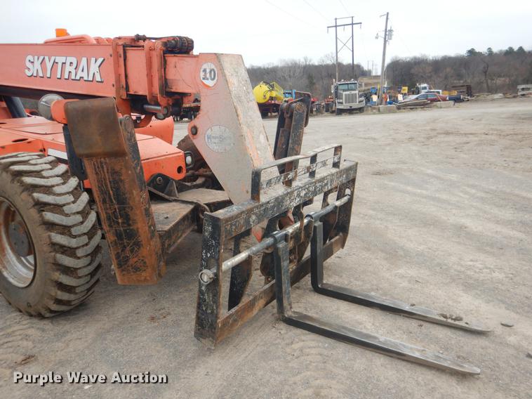 image for item BE9254 2006 SkyTrak 10042 telehandler